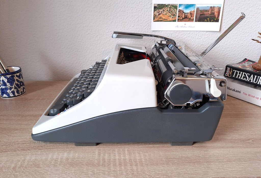 Math/Sciences Olympia SM9 Typewriter