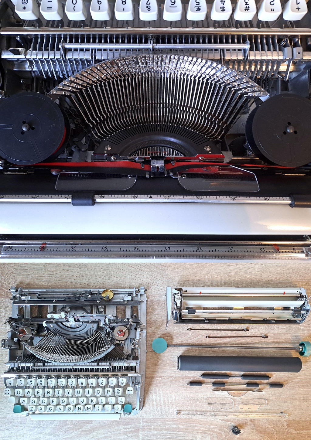 Script (Cursive) Olympia SF Typewriter