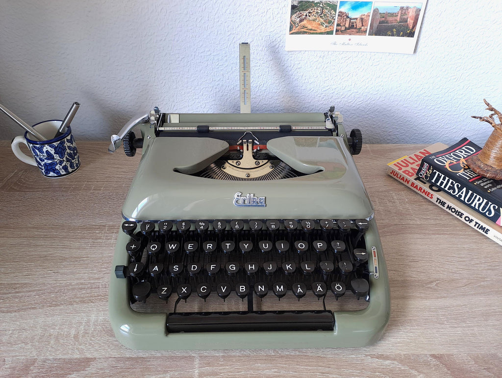 Erika Model 10 Typewriter