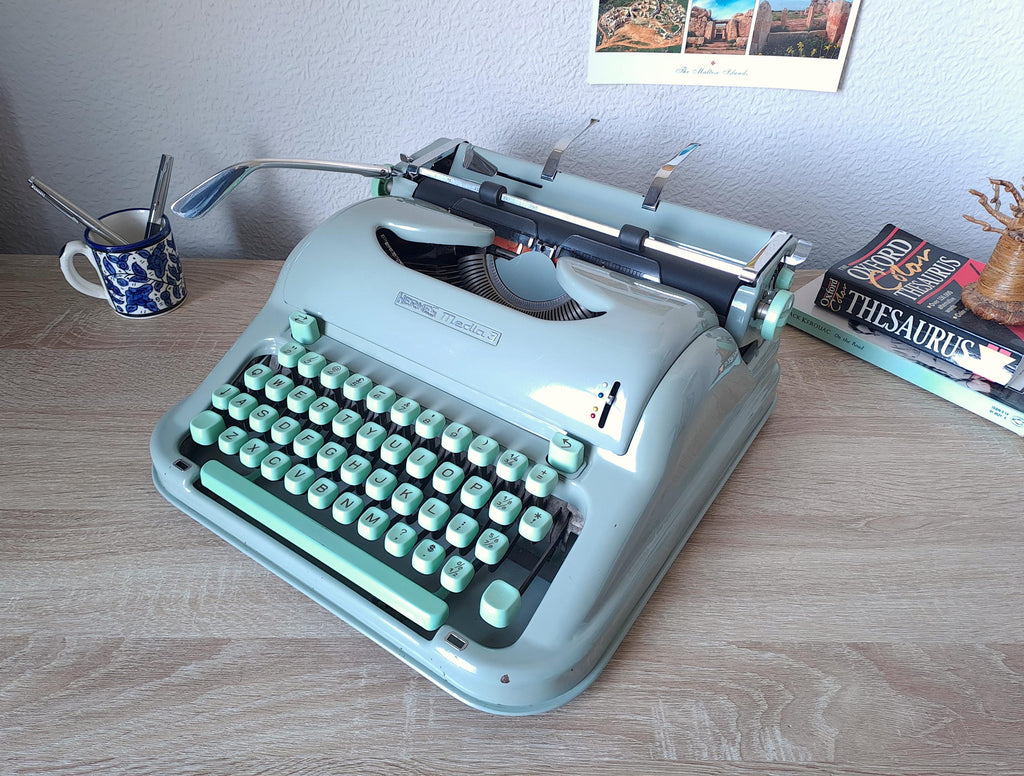 Hermes Media 3 Typewriter, New Platen