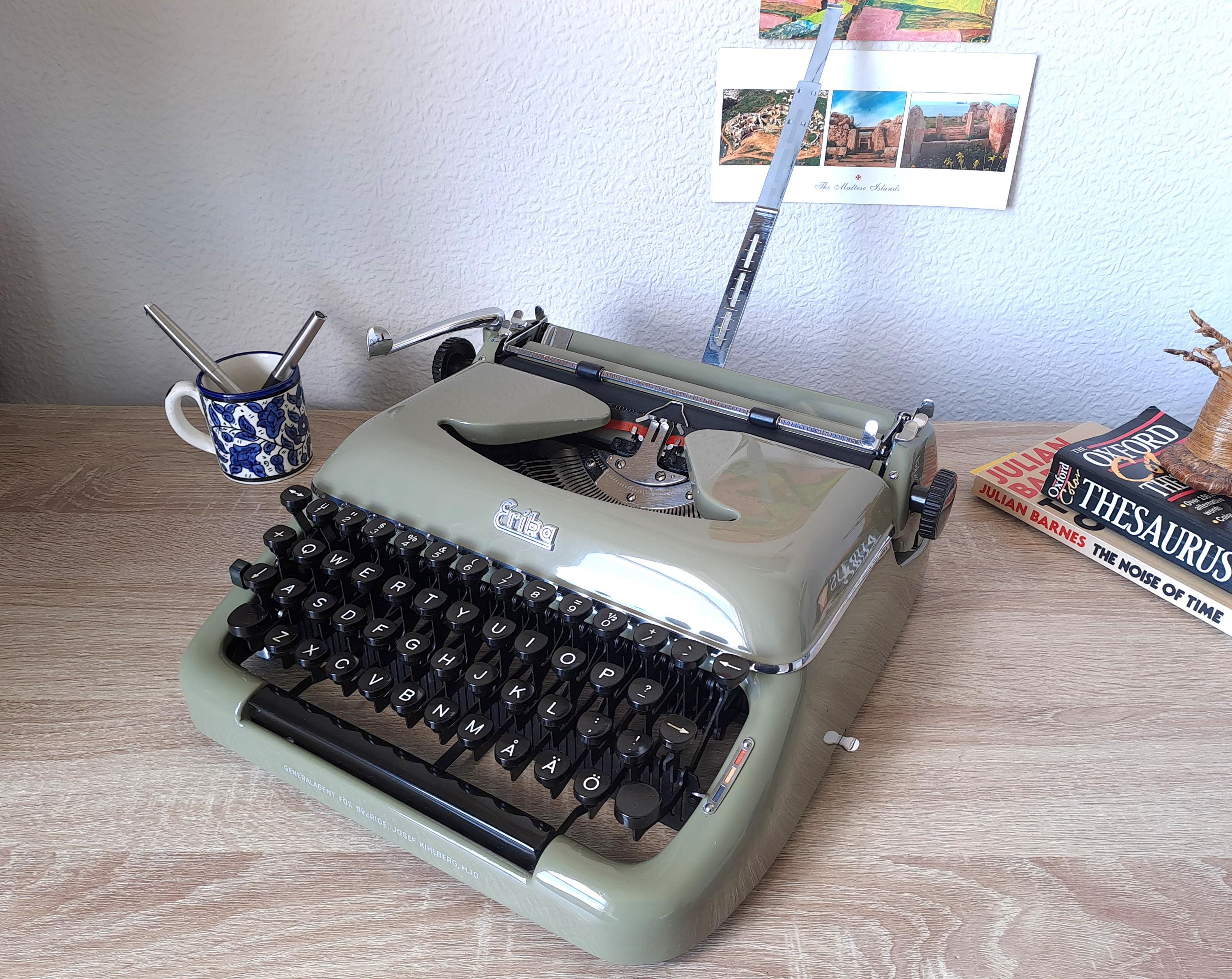 Erika Model 10 Typewriter