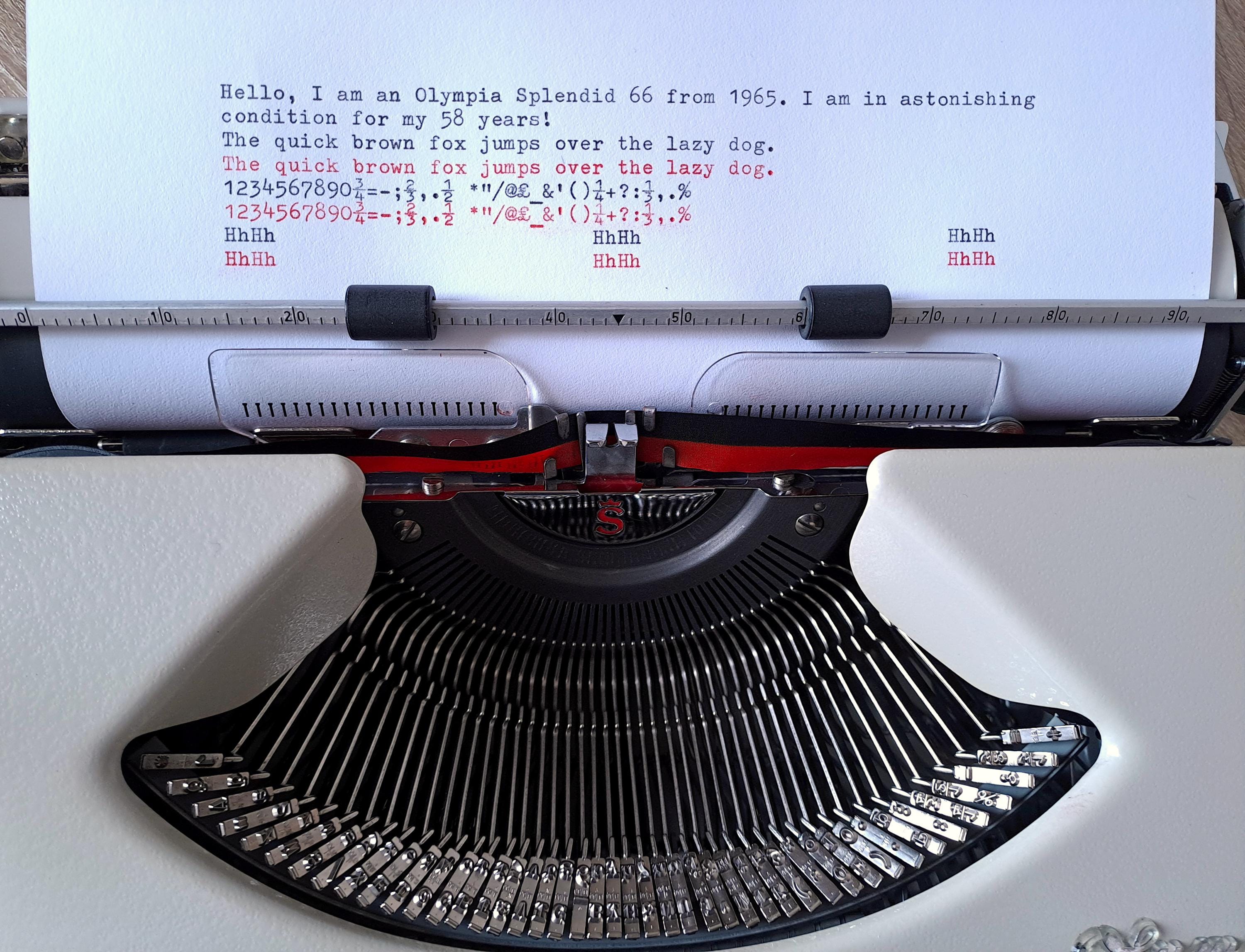 Olympia Splendid 66 Typewriter