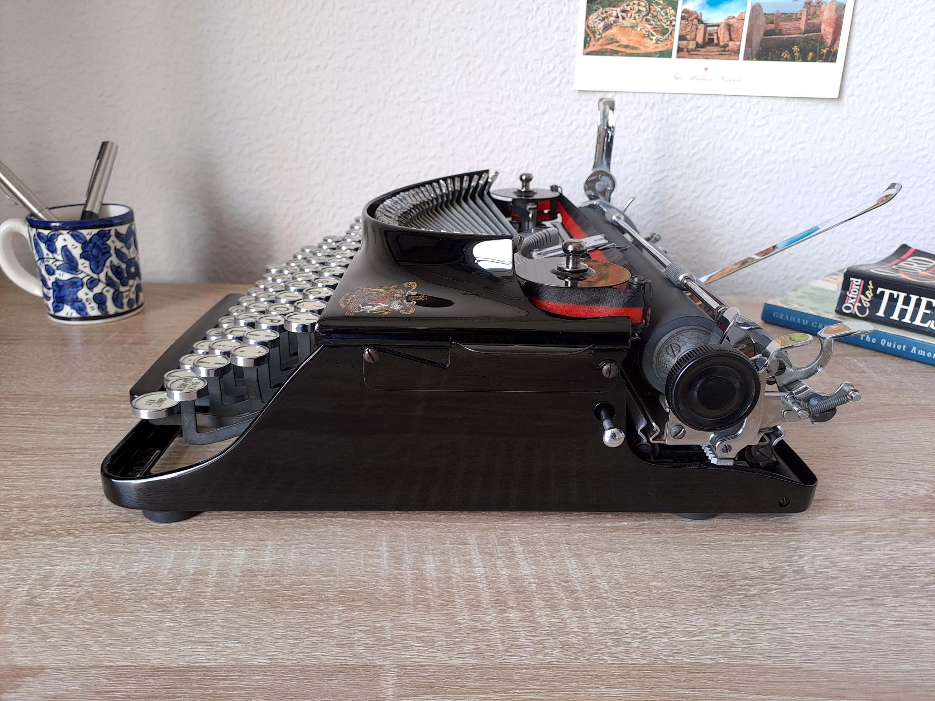 Imperial Good Companion Typewriter, New Platen