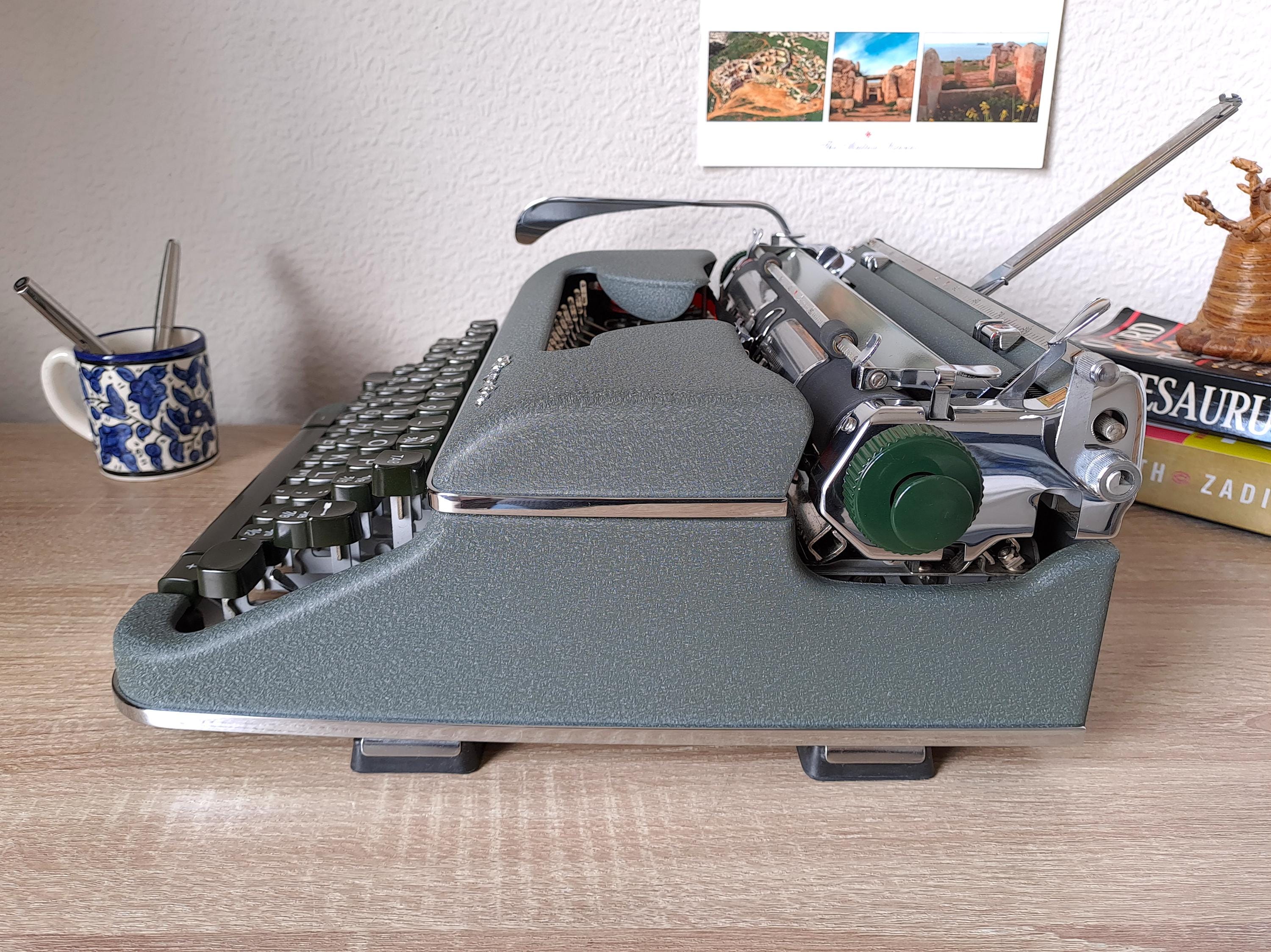 Olympia SM4 Typewriter, New Platen