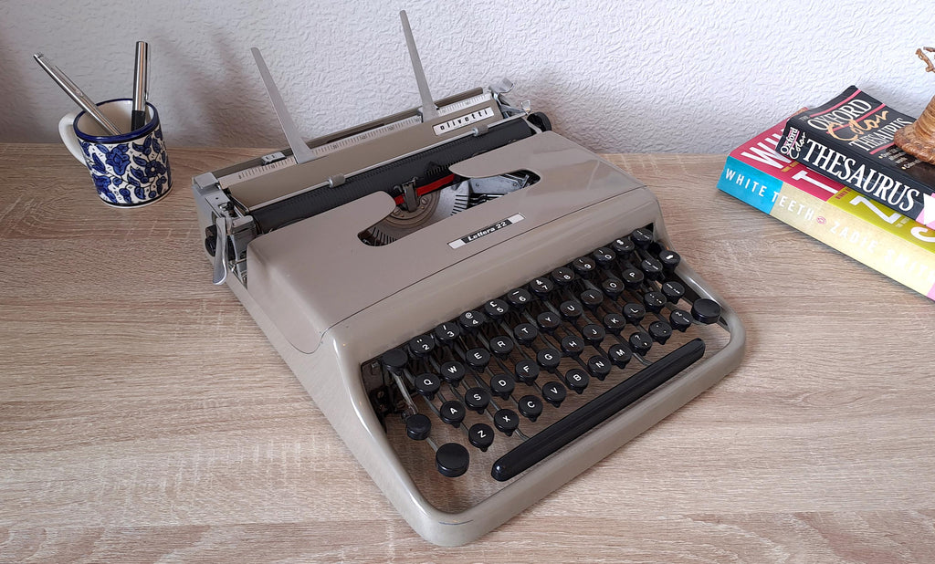 Olivetti Lettera 22 Typewriter