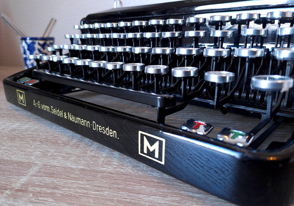 Erika Model M Typewriter, New Platen