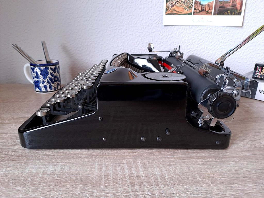 Bijou 5 Typewriter, New Platen