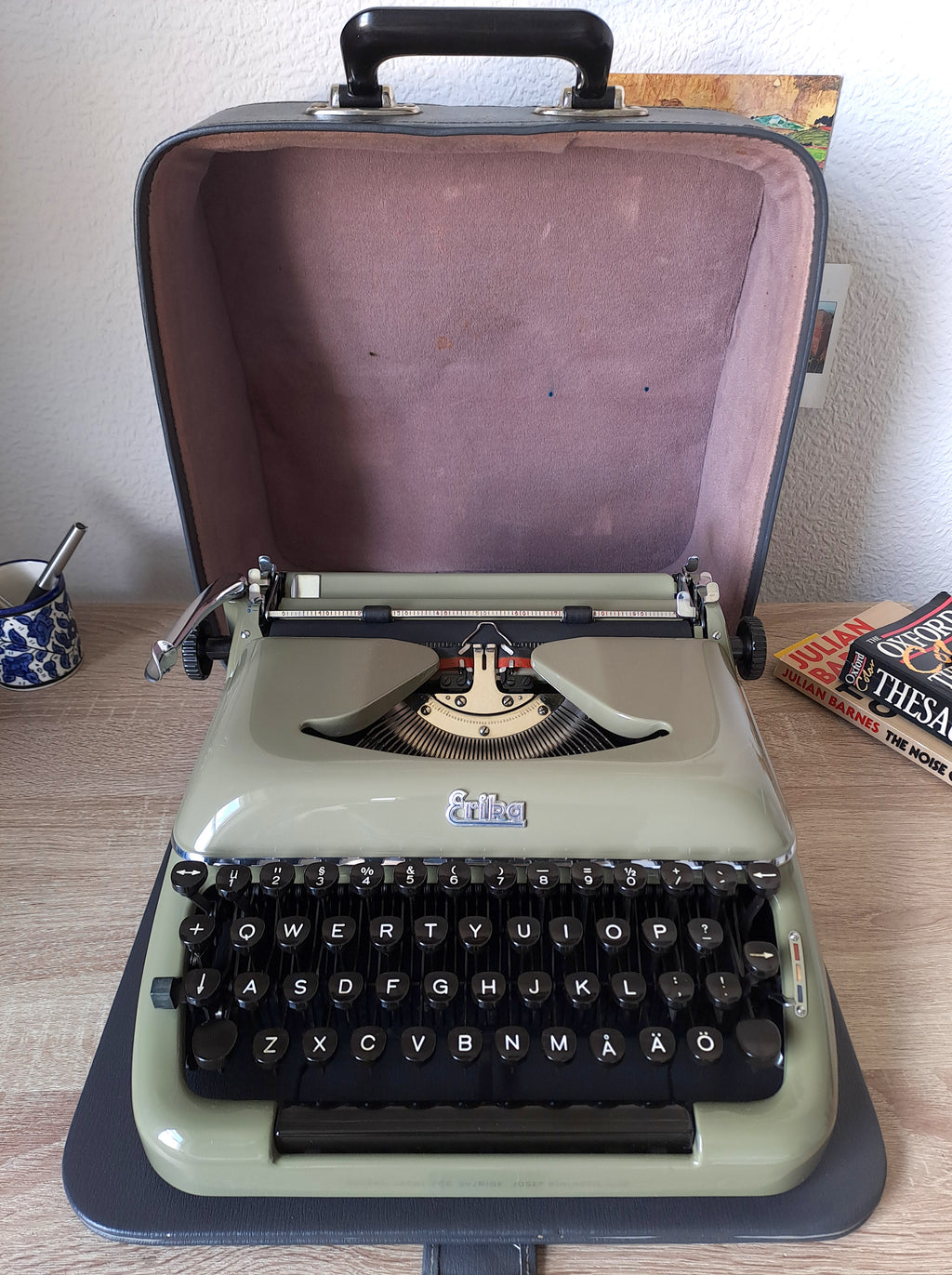 Erika Model 10 Typewriter