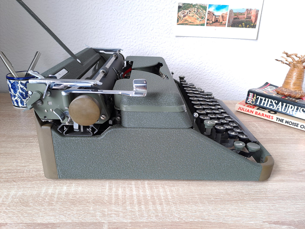 Hermes 2000 Typewriter, New Platen