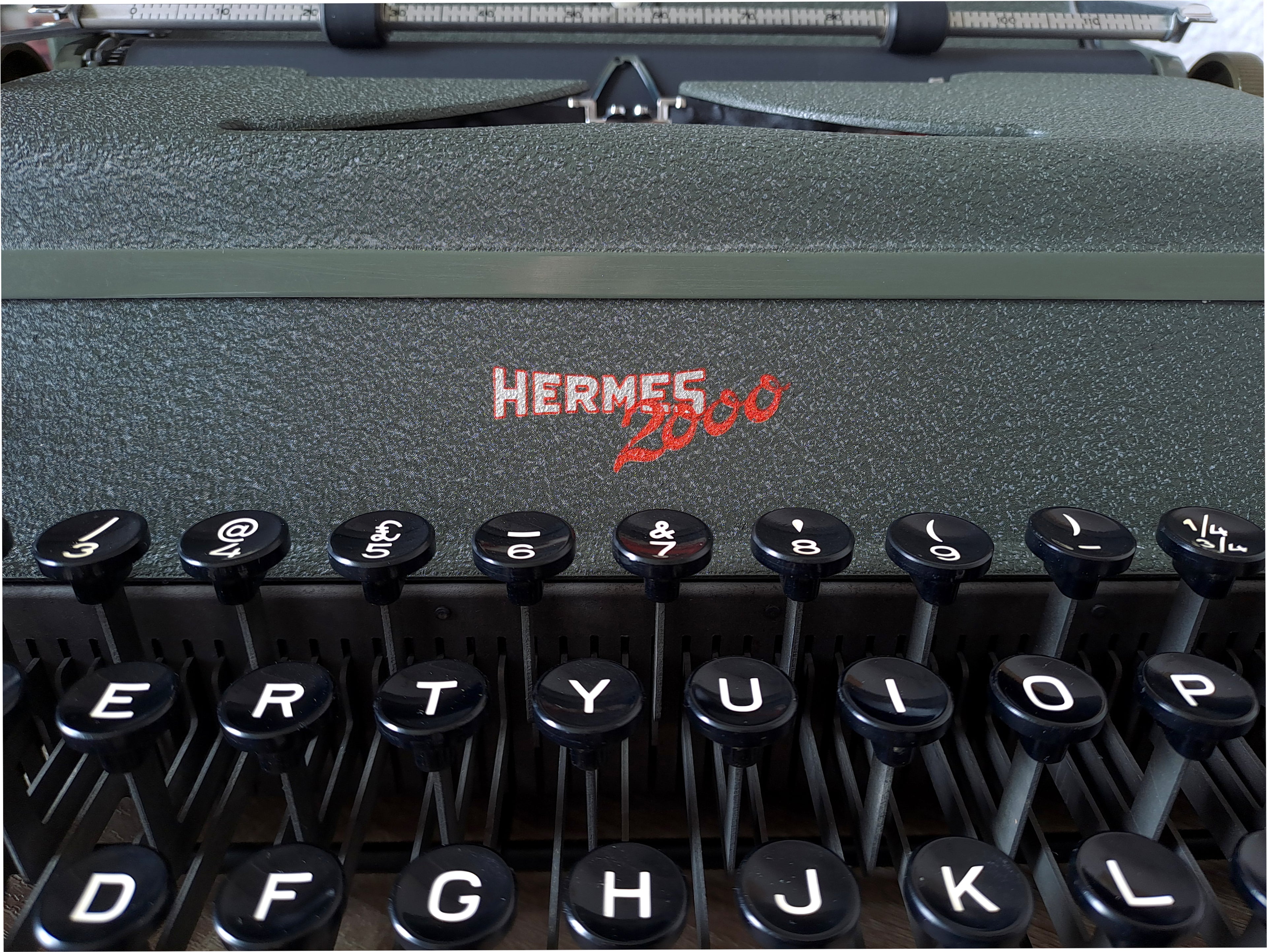 Hermes 2000 Typewriter, New Platen