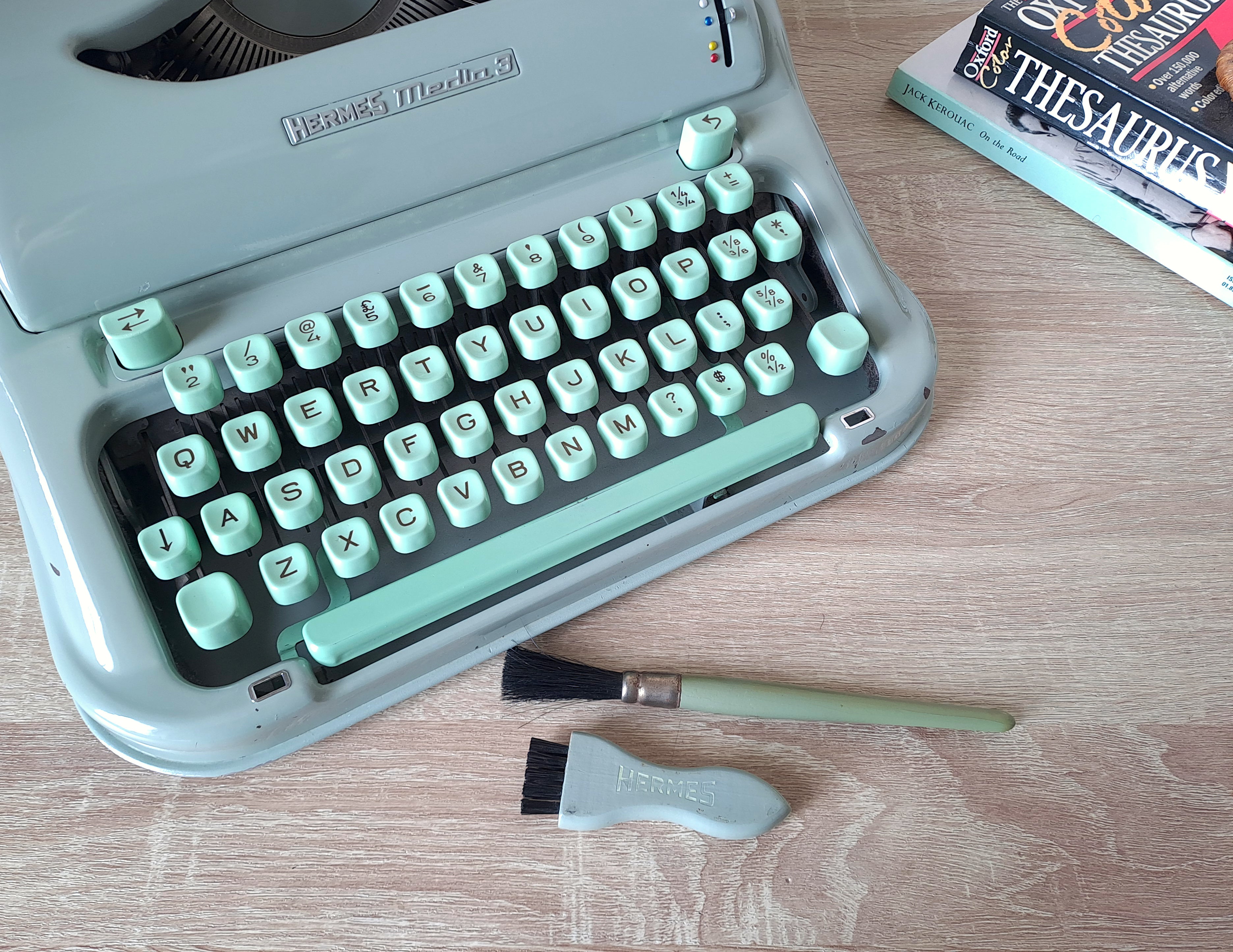 Hermes Media 3 Typewriter, New Platen