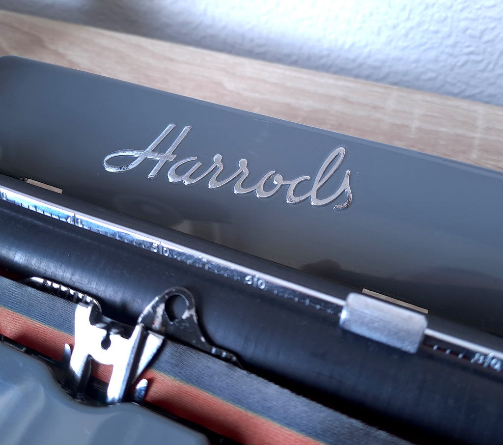 Harrods Invicta Typewriter (MP1)