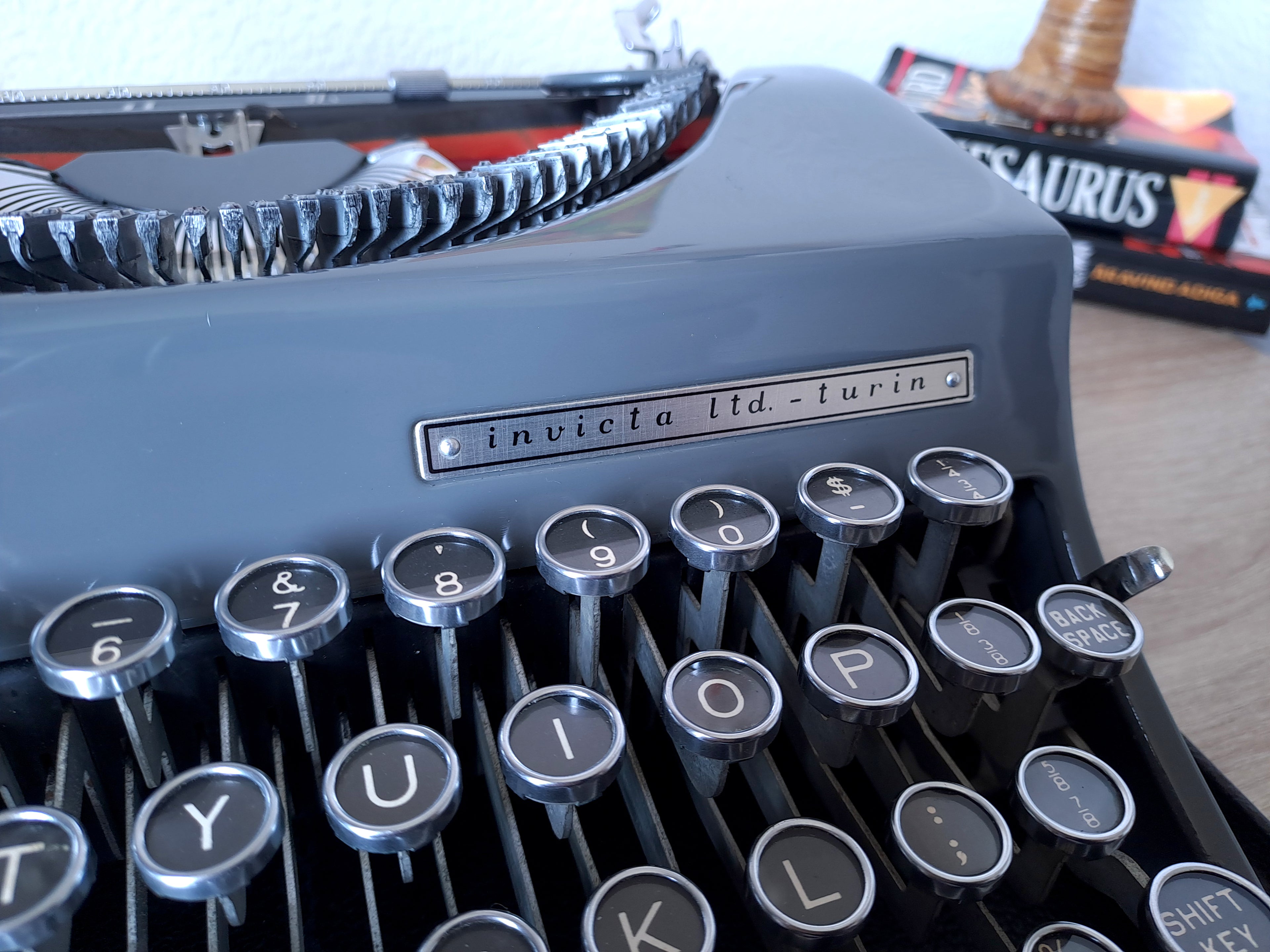 Harrods Invicta Typewriter (MP1)