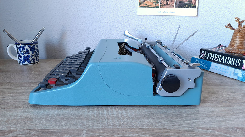 RESERVED! Olivetti Lettera 32