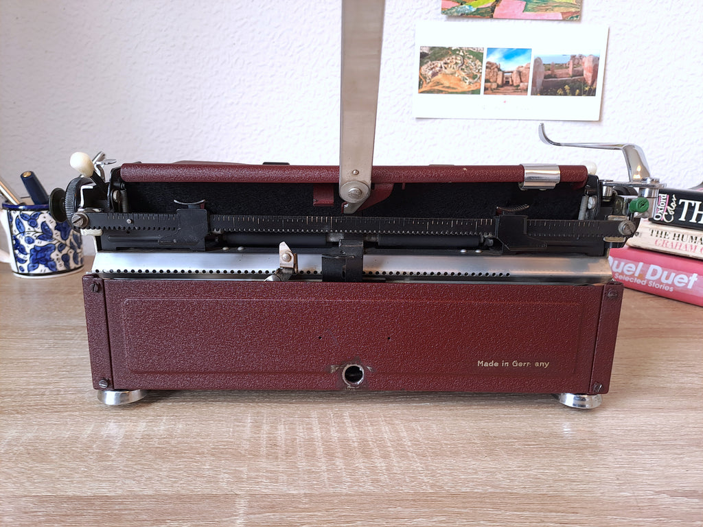 Maroon Olympia SM1 Typewriter