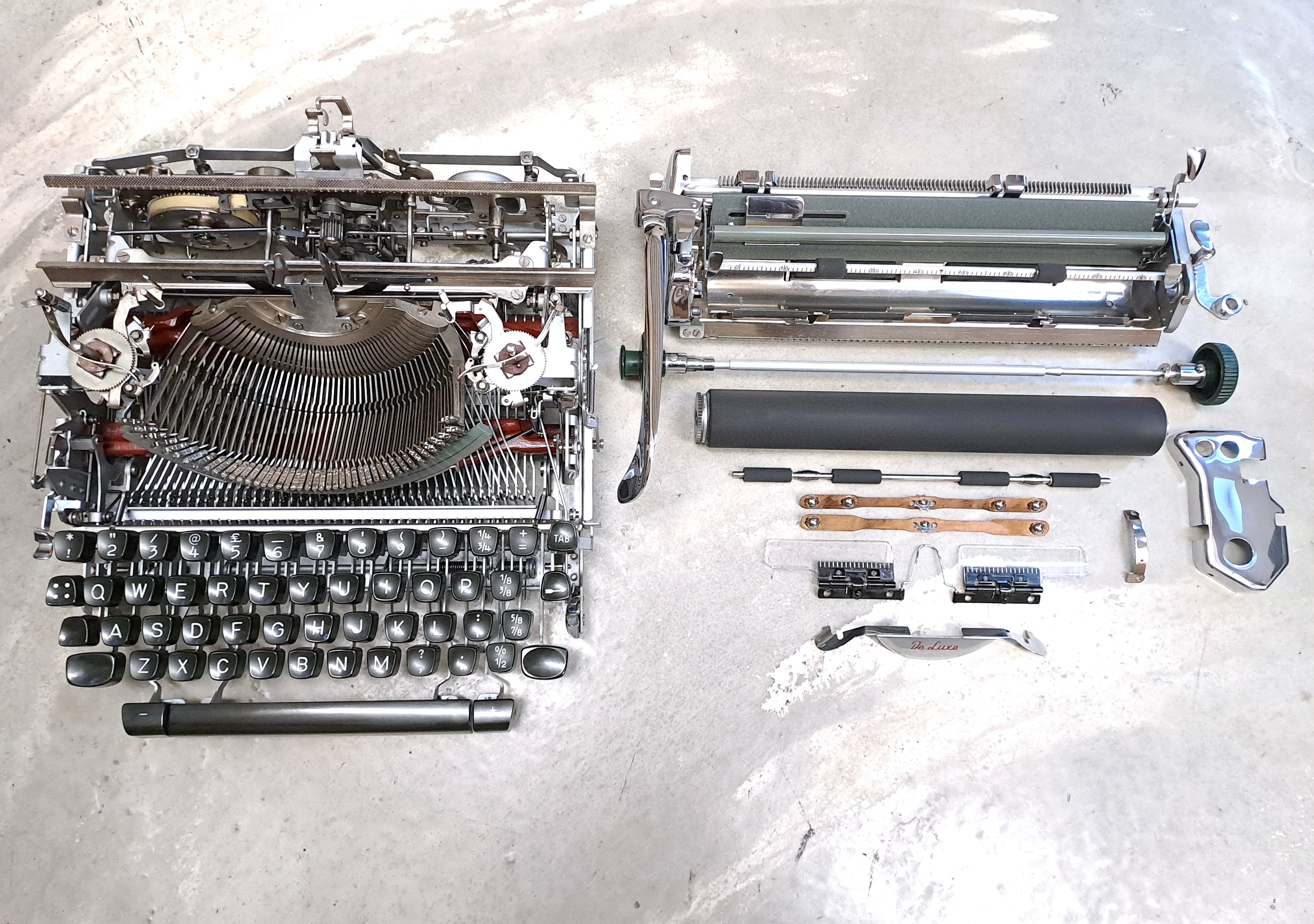 Olympia SM4 Typewriter, New Platen