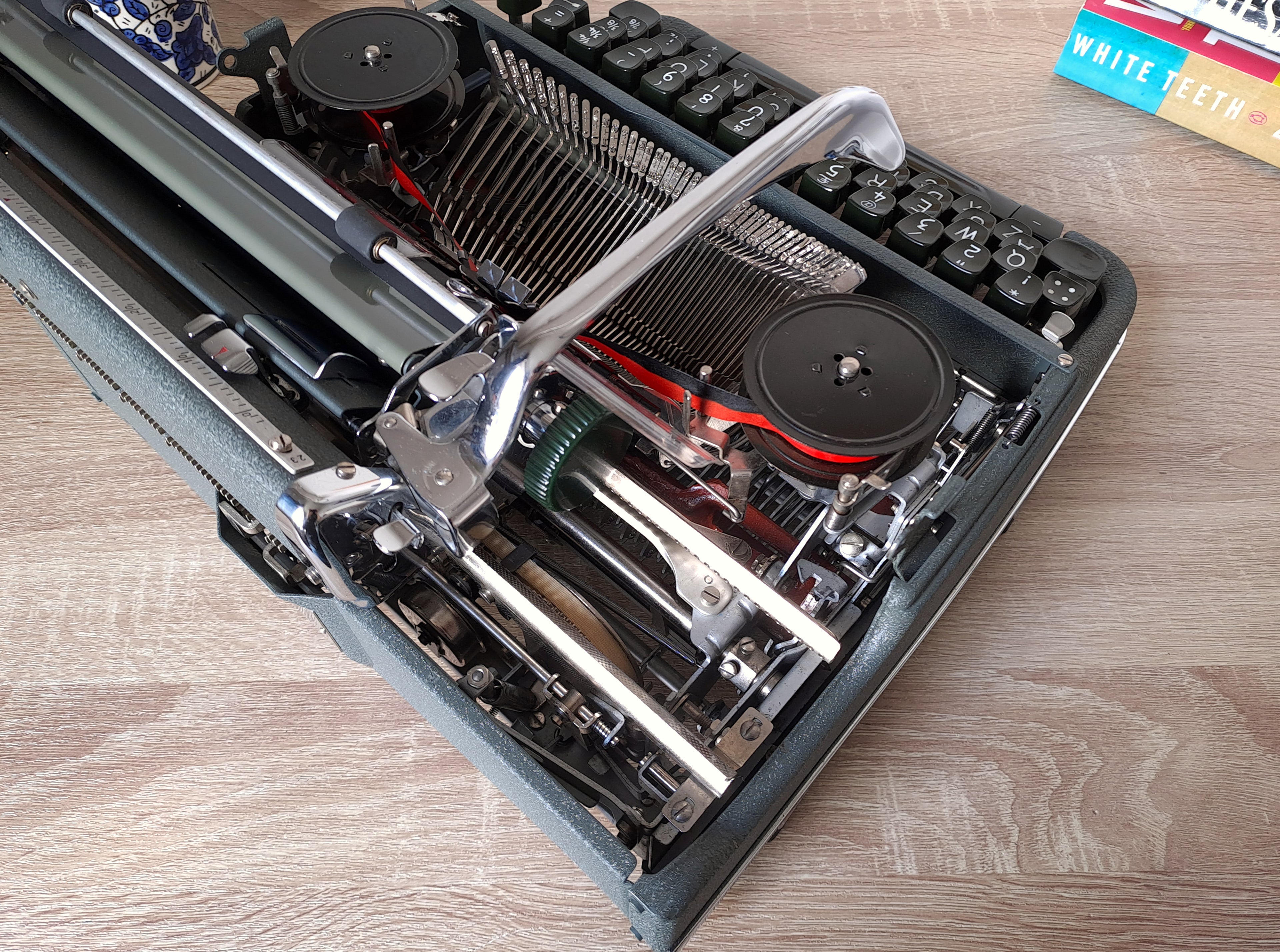 Olympia SM4 Typewriter, New Platen