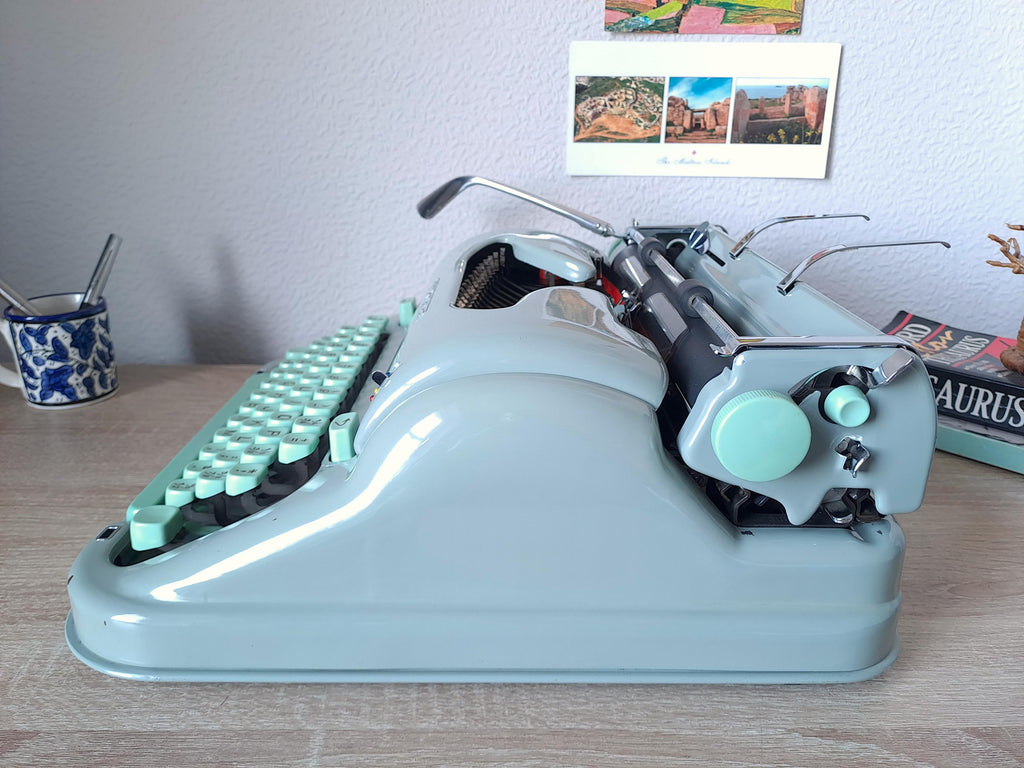 Hermes Media 3 Typewriter, New Platen