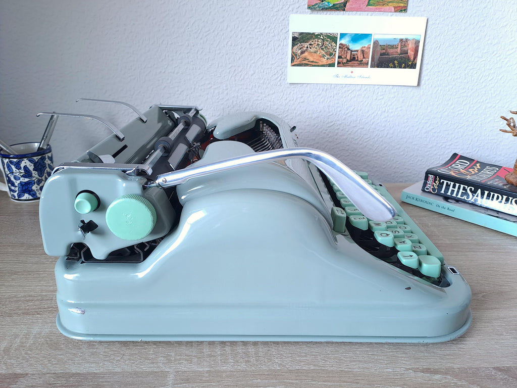 Hermes Media 3 Typewriter, New Platen