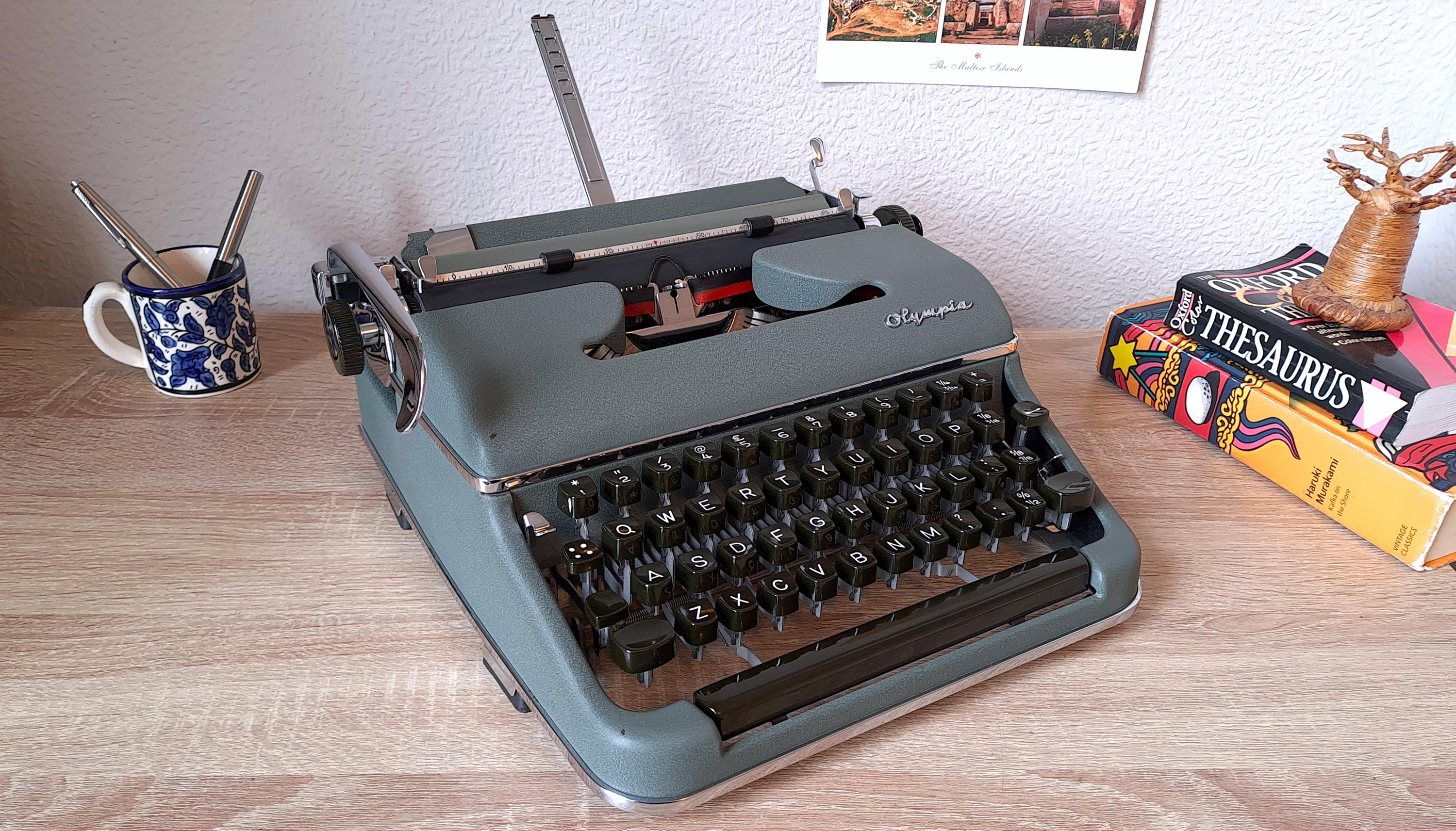 Italic Olympia SM2 Typewriter, New Platen