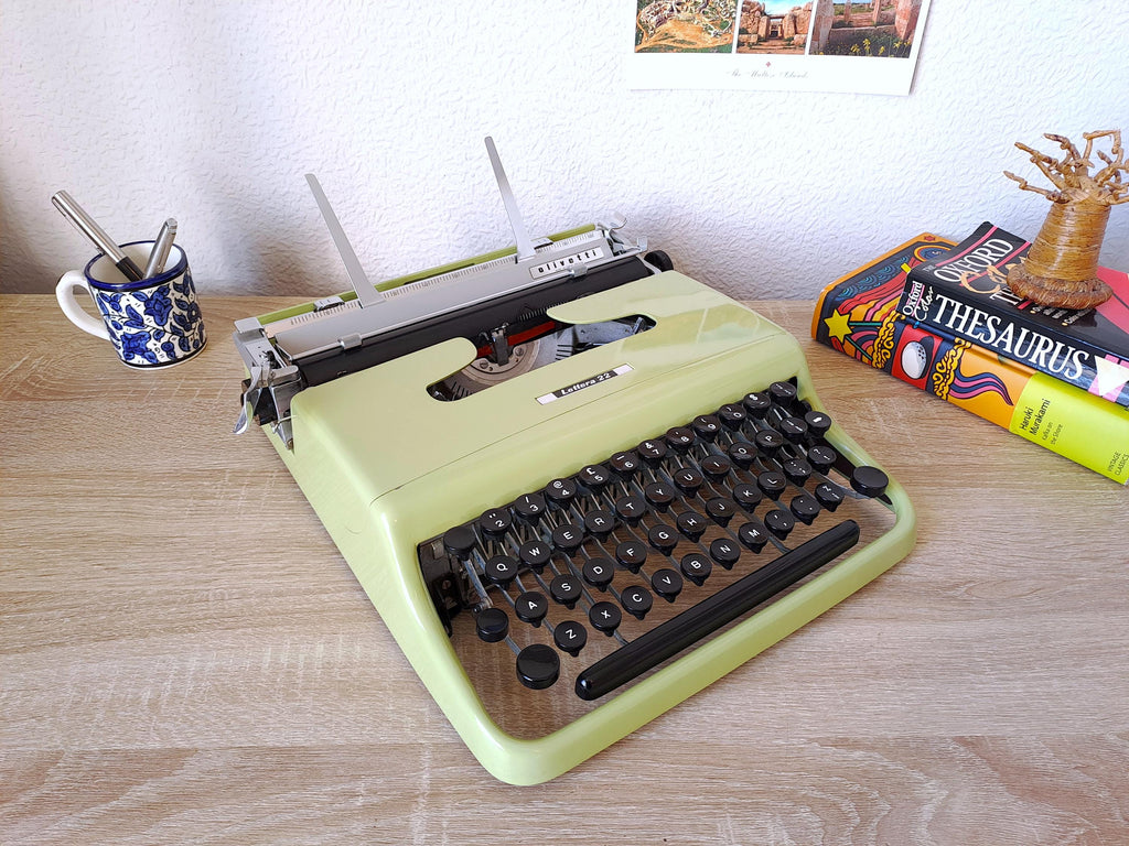 Olivetti Lettera 22