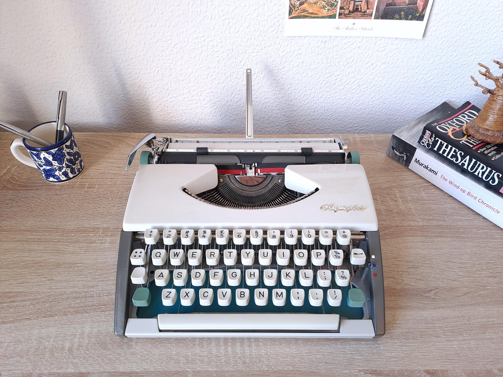 Italic Olympia SF Typewriter